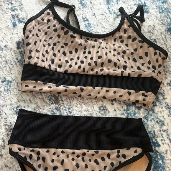 New Beach Riot Bikini - Picture 5 of 6